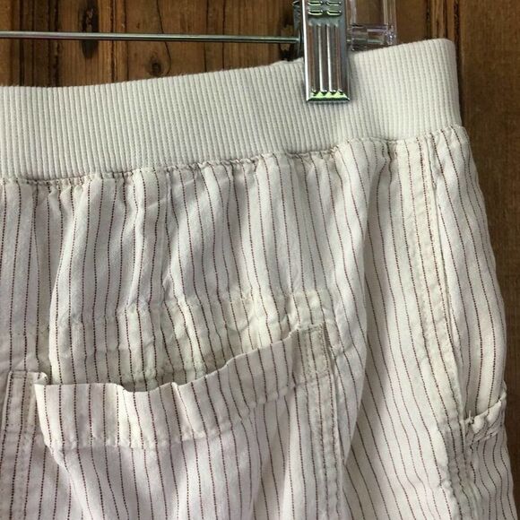 Carve Designs Womens Size 8 Linen Blend Subtle Stripe Shorts Crean Casual Summer - Picture 8 of 10